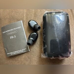 F9-5 TWS Wireless Earbuds with Charging Case - Black